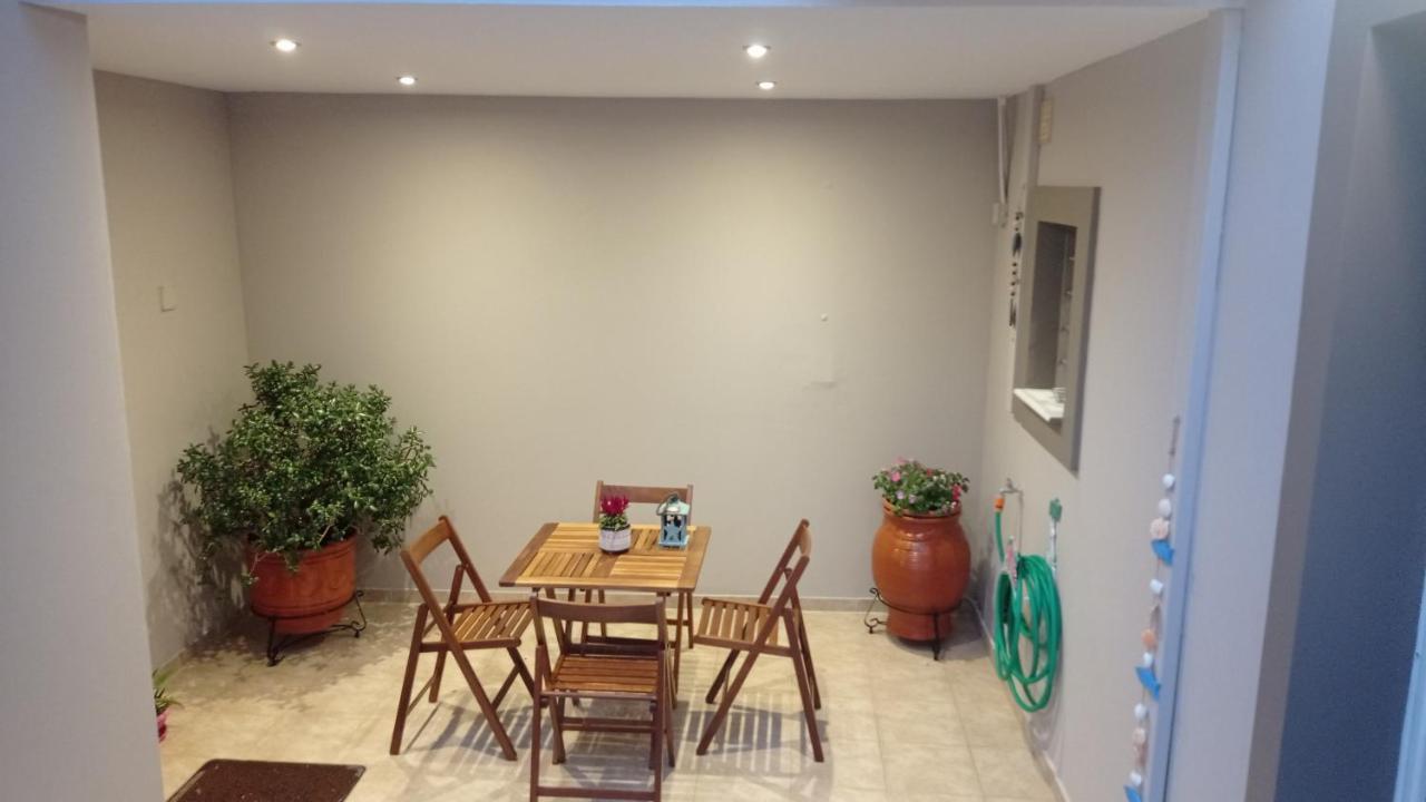 Elena Apartment Artemida  Ngoại thất bức ảnh