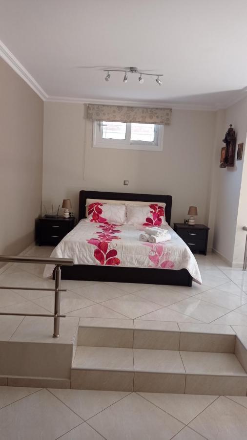 Elena Apartment Artemida  Ngoại thất bức ảnh